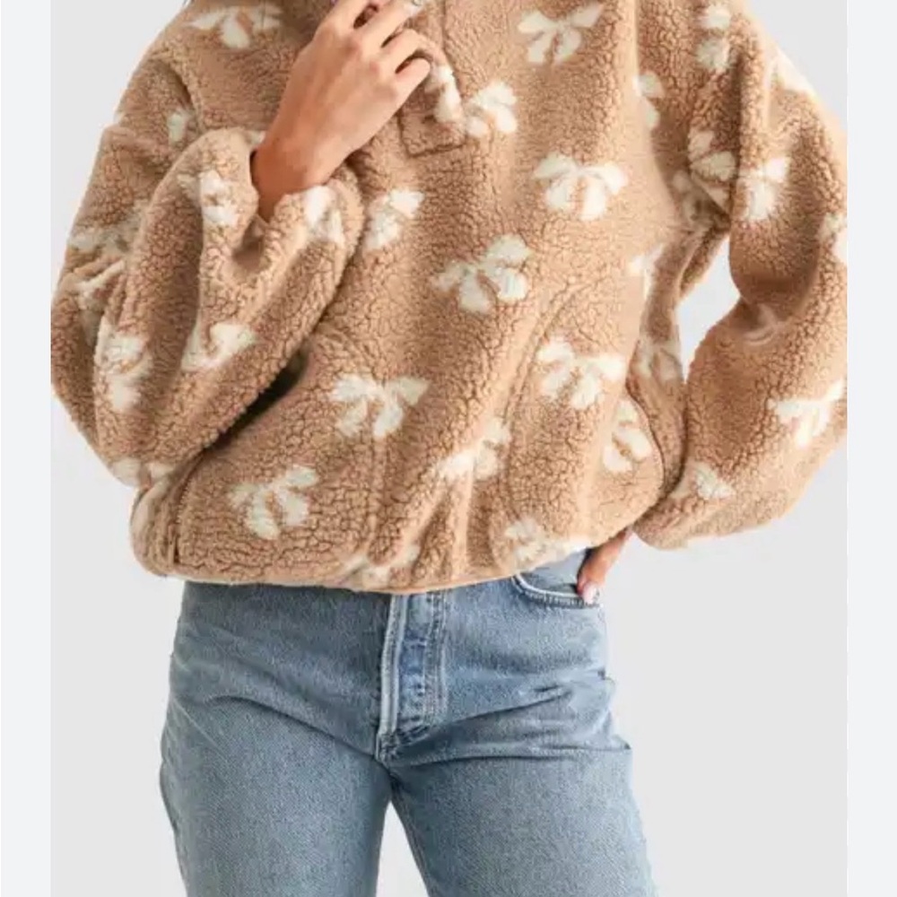 Lush Cozy High Pile fleece Pullover size L